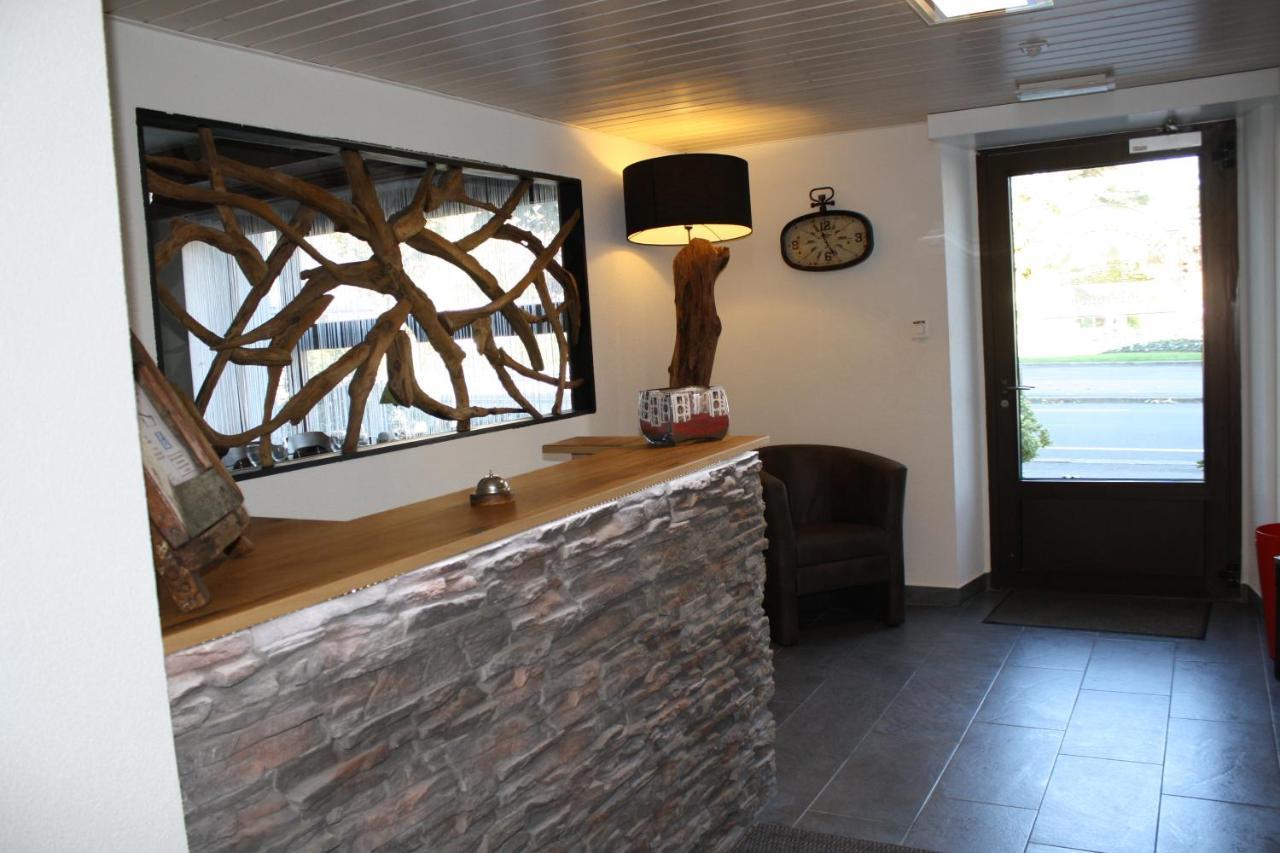 Hotel De La Gare Monthey Eksteriør bilde