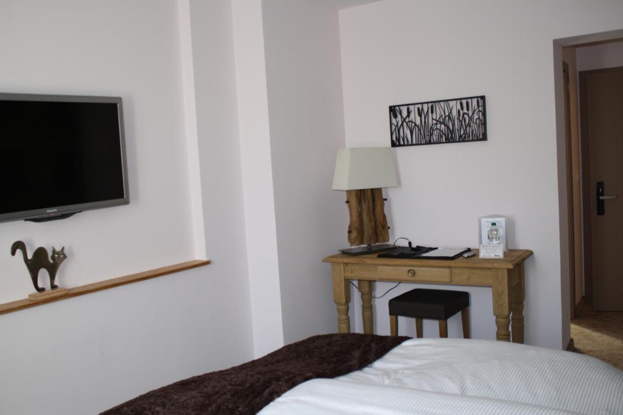 Hotel De La Gare Monthey Eksteriør bilde