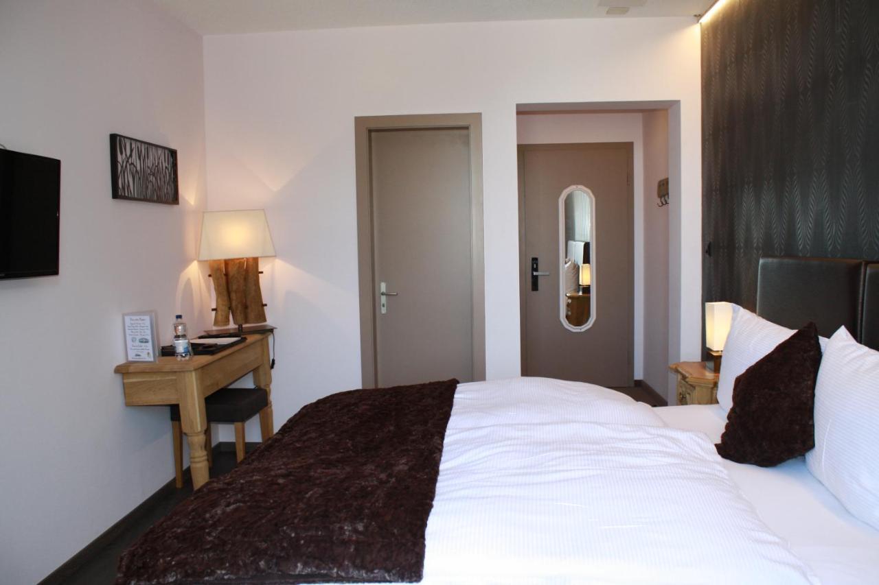 Hotel De La Gare Monthey Eksteriør bilde