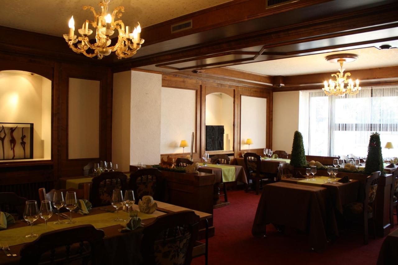 Hotel De La Gare Monthey Eksteriør bilde