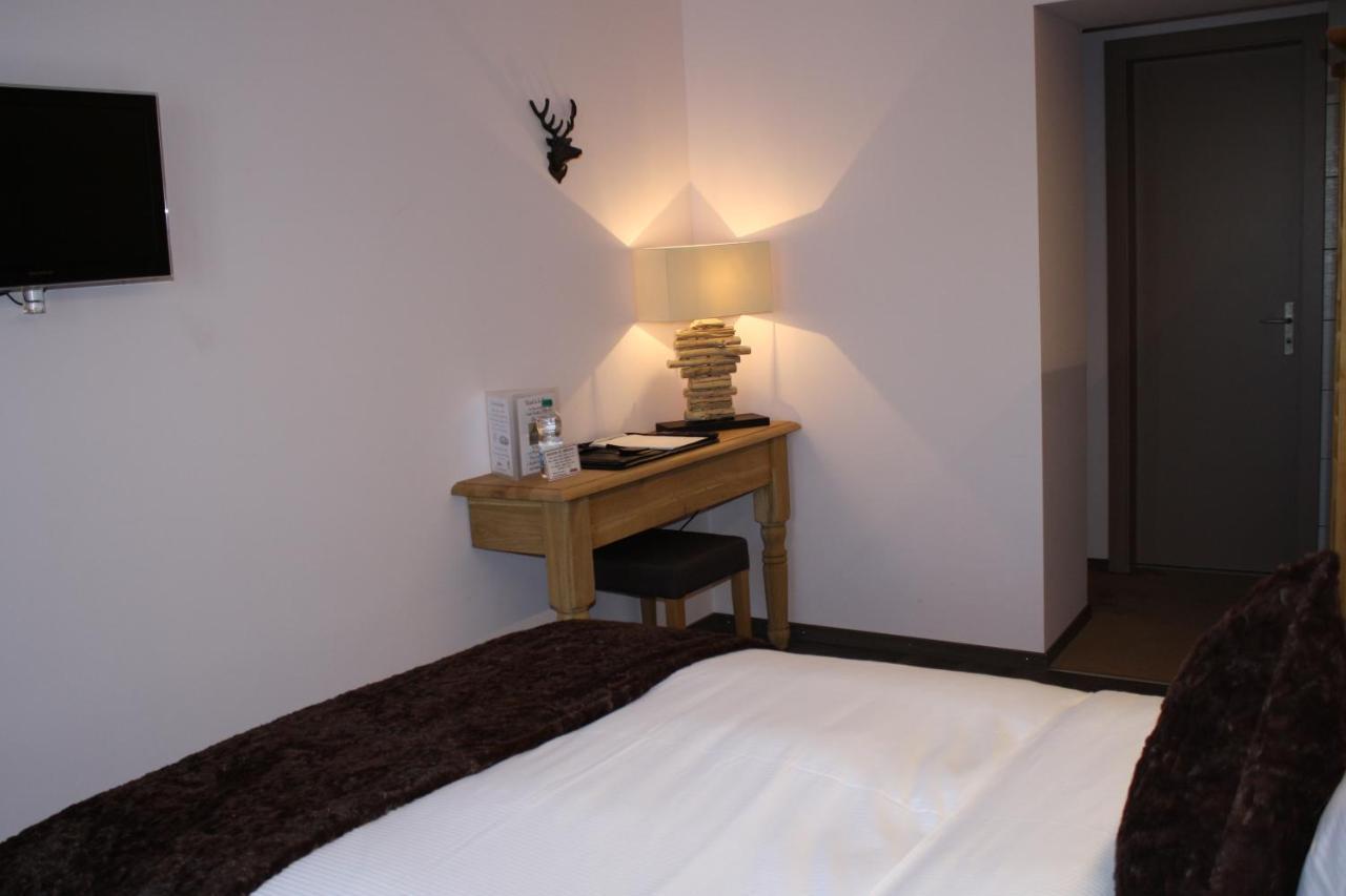 Hotel De La Gare Monthey Eksteriør bilde